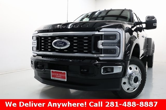 Ford Super Duty F-450 DRW Vehicle Image 02