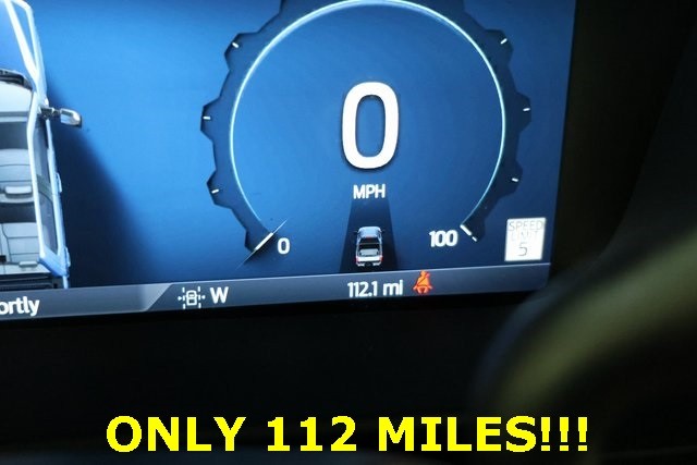 Ford Super Duty F-450 DRW Vehicle Image 05