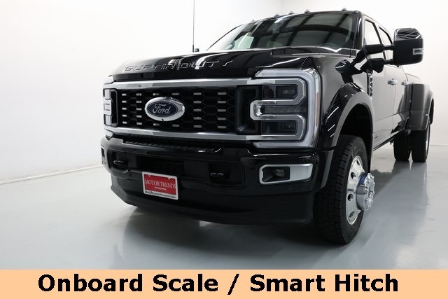 Ford Super Duty F-450 DRW Vehicle Image 14