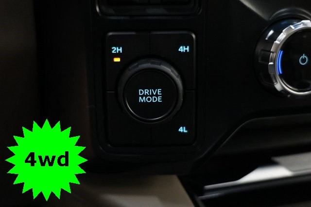 Ford Super Duty F-450 DRW Vehicle Image 26