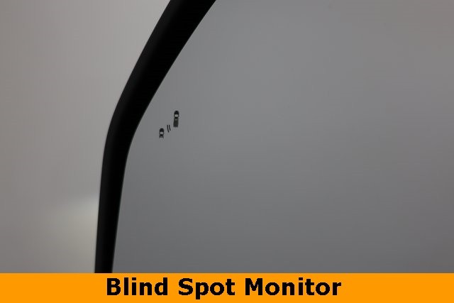 Ford Super Duty F-450 DRW Vehicle Image 28