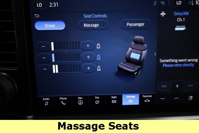 Ford Super Duty F-450 DRW Vehicle Image 36