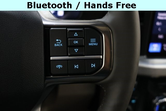 Ford Super Duty F-450 DRW Vehicle Image 46