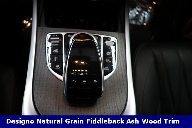 Mercedes-Benz G-Class Vehicle Image 16