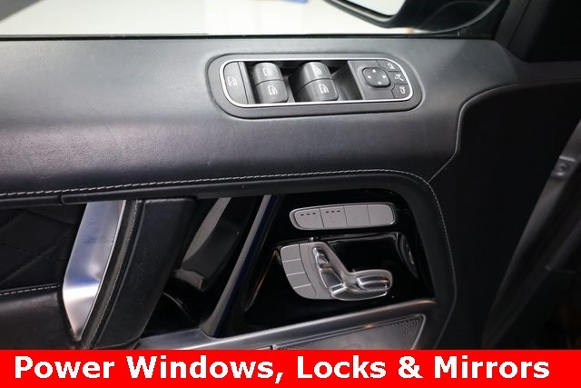 Mercedes-Benz G-Class Vehicle Image 44