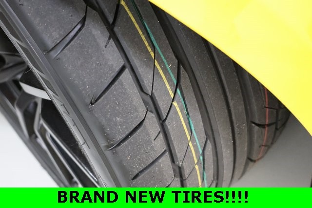 Ford Mustang Vehicle Image 08