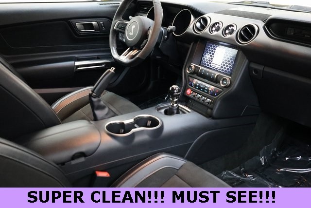 Ford Mustang Vehicle Image 18