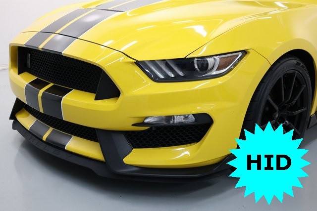 Ford Mustang Vehicle Image 41