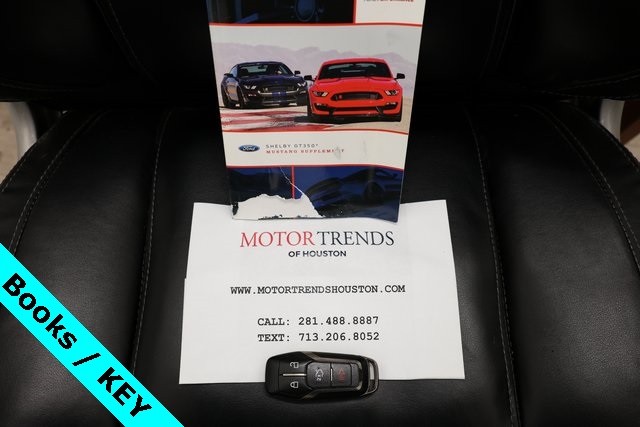 Ford Mustang Vehicle Image 45