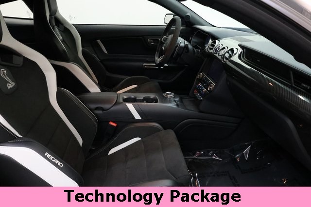 Ford Mustang Vehicle Image 14