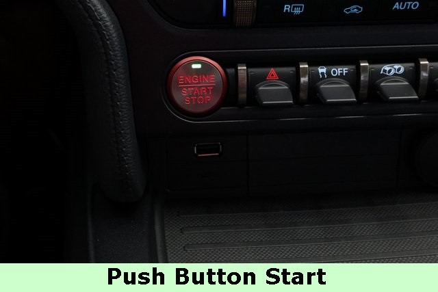 Ford Mustang Vehicle Image 23