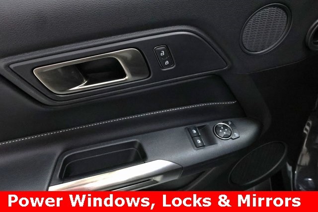 Ford Mustang Vehicle Image 50