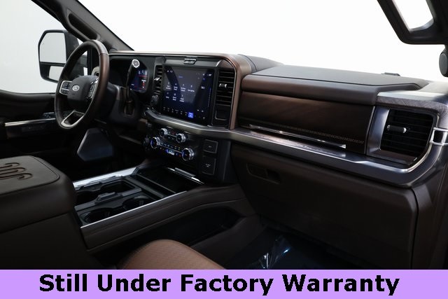 Ford Super Duty F-250 SRW Vehicle Image 21