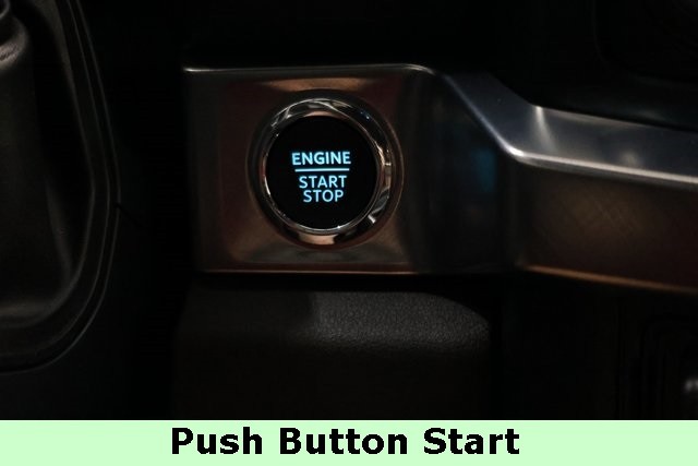 Ford Super Duty F-250 SRW Vehicle Image 31