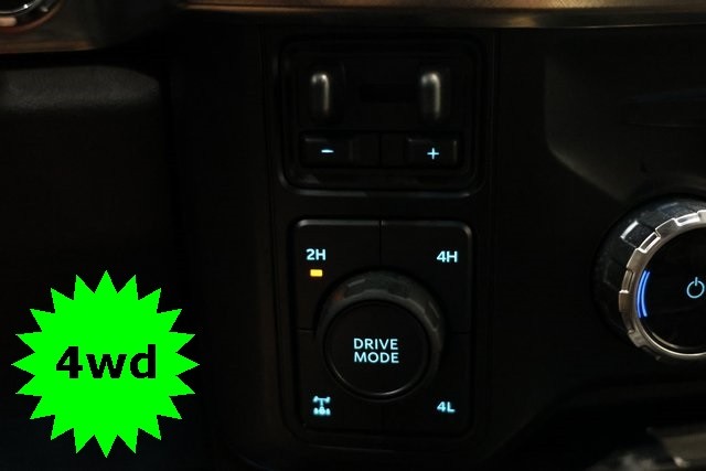 Ford Super Duty F-250 SRW Vehicle Image 32