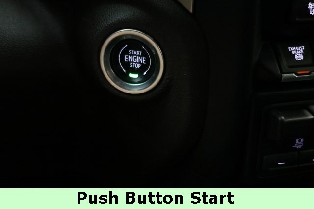 Chevrolet Silverado 3500HD Vehicle Image 25