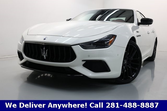 Maserati Ghibli Vehicle Image 02