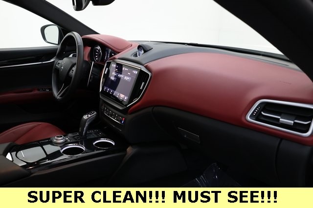 Maserati Ghibli Vehicle Image 16