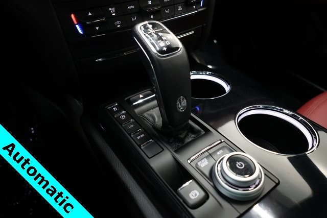 Maserati Ghibli Vehicle Image 24