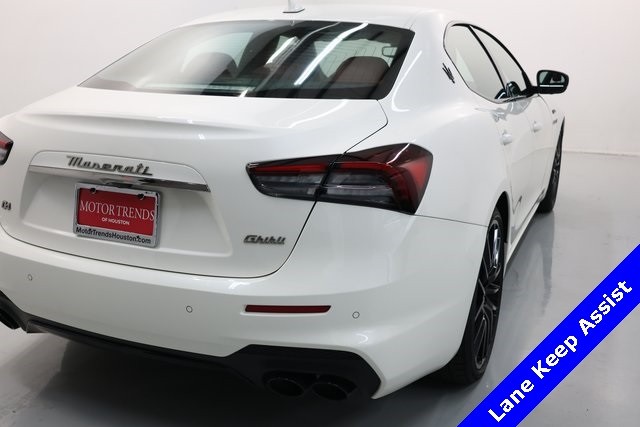 Maserati Ghibli Vehicle Image 27