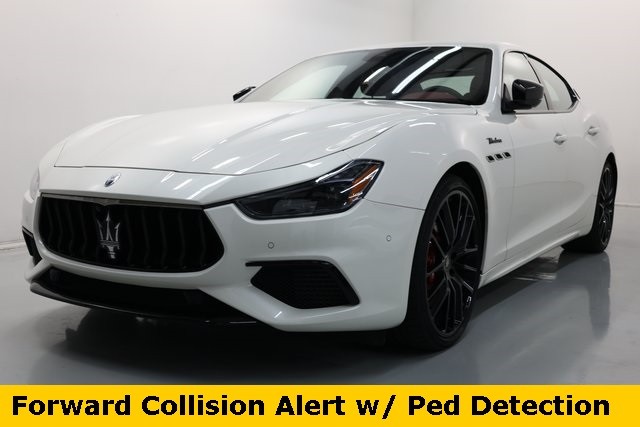 Maserati Ghibli Vehicle Image 28