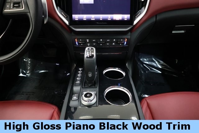 Maserati Ghibli Vehicle Image 34