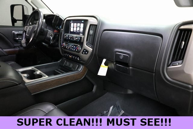 GMC Sierra 2500HD Vehicle Image 15