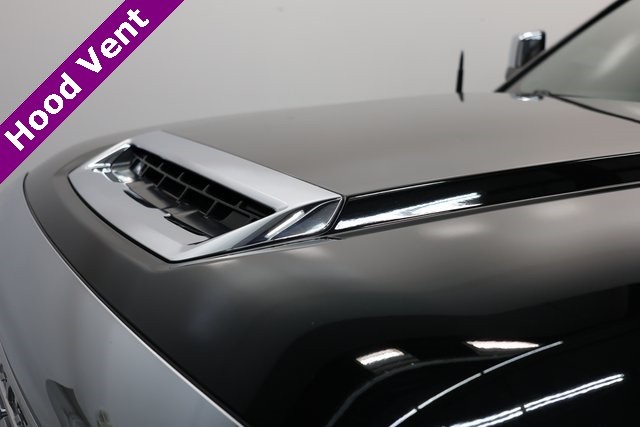 GMC Sierra 2500HD Vehicle Image 41