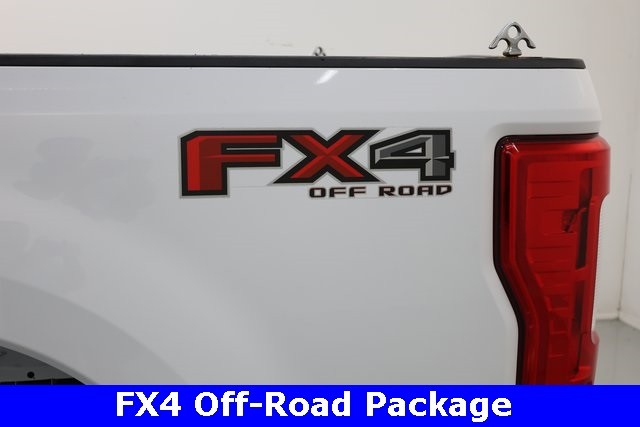 Ford Super Duty F-250 SRW Vehicle Image 09