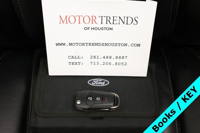 Ford Super Duty F-250 SRW Vehicle Image 34