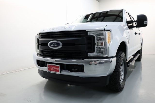 Ford Super Duty F-250 SRW Vehicle Image 38