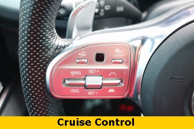 Mercedes-Benz G-Class Vehicle Image 40