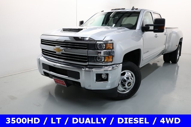 Chevrolet Silverado 3500HD Vehicle Image 06