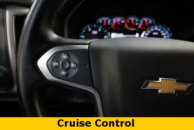 Chevrolet Silverado 3500HD Vehicle Image 25