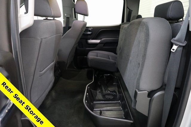 Chevrolet Silverado 3500HD Vehicle Image 32