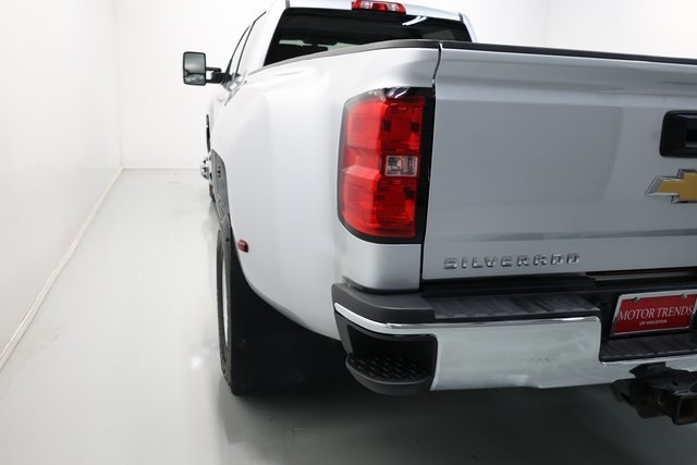 Chevrolet Silverado 3500HD Vehicle Image 46