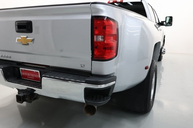 Chevrolet Silverado 3500HD Vehicle Image 47