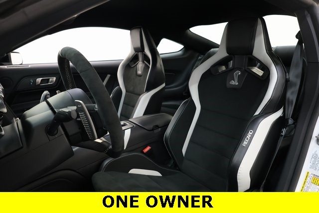 Ford Mustang Vehicle Image 09