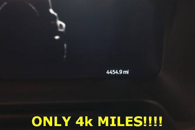 Ford Bronco Vehicle Image 03