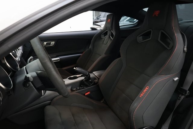 Ford Mustang Vehicle Image 10