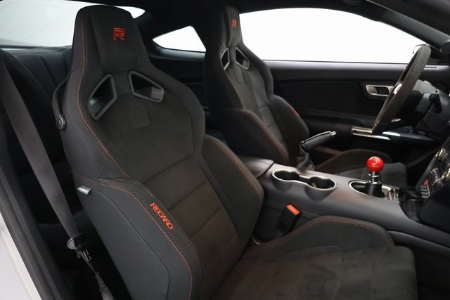 Ford Mustang Vehicle Image 15