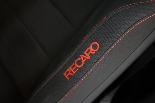Ford Mustang Vehicle Image 16