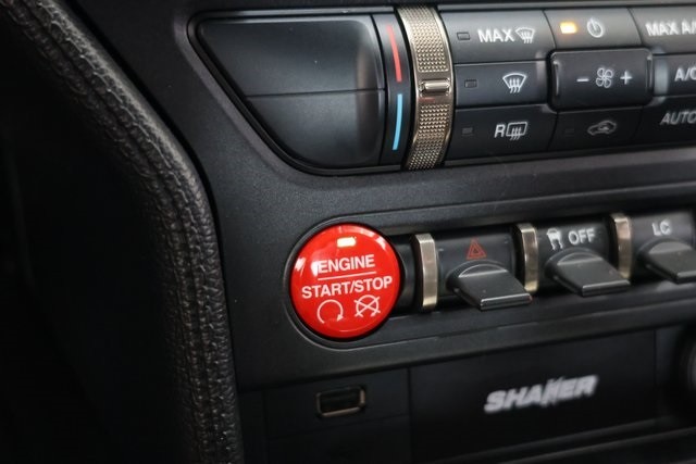 Ford Mustang Vehicle Image 21
