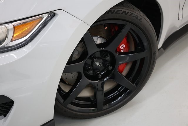 Ford Mustang Vehicle Image 33