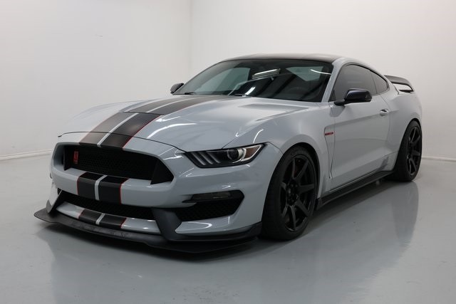 Ford Mustang Vehicle Image 42