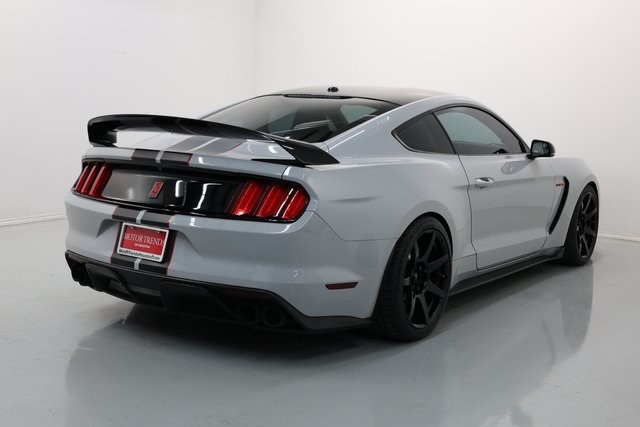 Ford Mustang Vehicle Image 45