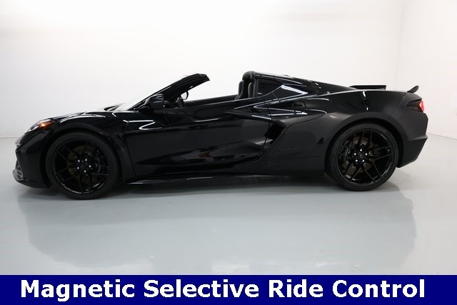 Chevrolet Corvette Vehicle Image 11