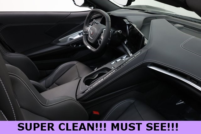 Chevrolet Corvette Vehicle Image 14