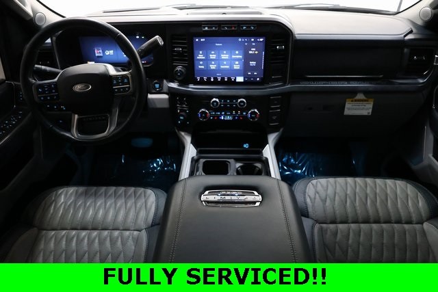 Ford Super Duty F-350 SRW Vehicle Image 05