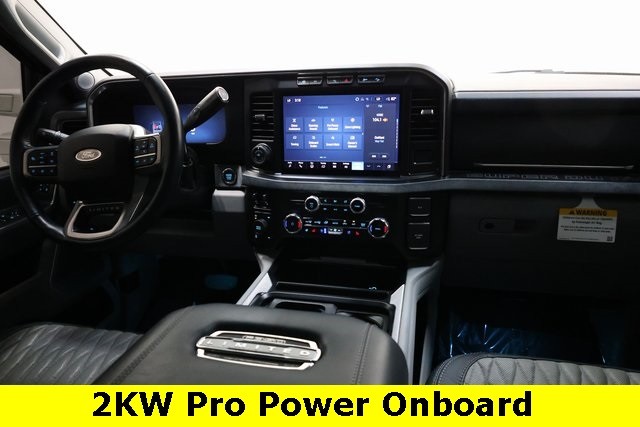 Ford Super Duty F-350 SRW Vehicle Image 16
